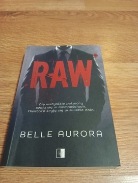 Nowa Książka Belle Aurora "Raw"
