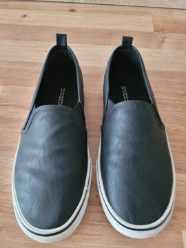 Slip-on z ekologicznej skóry 38