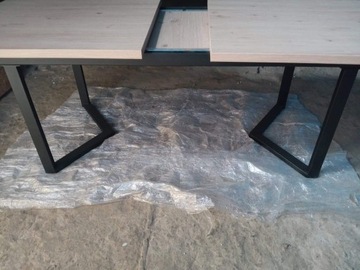 Stół rozkładany 2m po rozłożeniu 2.5m -90cm.