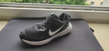 Nike Revolution 5 dla dziecka 