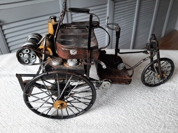 Model Benz Patent-Motorwagen Nummer 