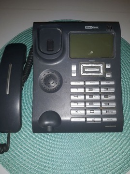 Telefon MAXCOM KXT 901 idealny dla seniora do biur