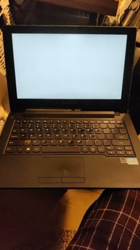 Lenovo ideapad s210 touch i3 3217u/4GB RAM/320GB