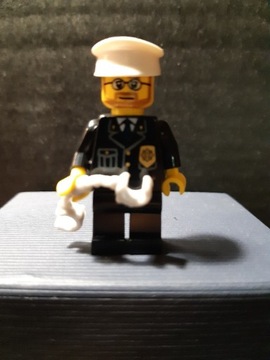 Lego Minifigurka City Policjant