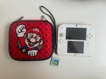 Konsola Nintedno 2DS + Etui + Gra