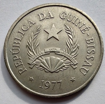 GWINEA BISSAU 5 Pesos 1977  okołoMENNICZA