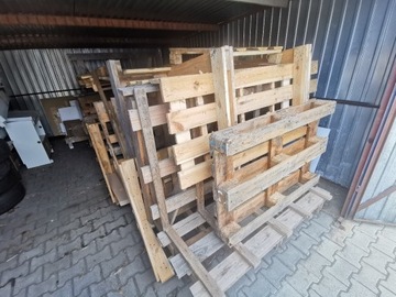Skrzynki stojaki drewniane drewno opał deski 