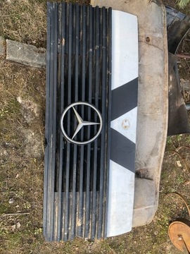 Atrapa Grill Mercedes SK 1835