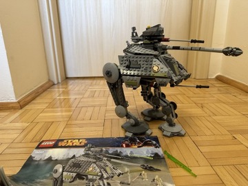 Lego star wars AT-AP maszyna krocząca (75043)