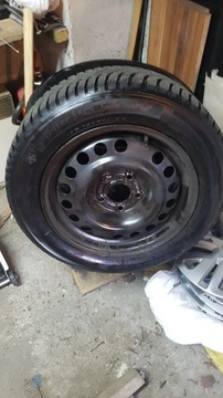 Koła zimowe 185/60 R15. Stan bardzo dobry.