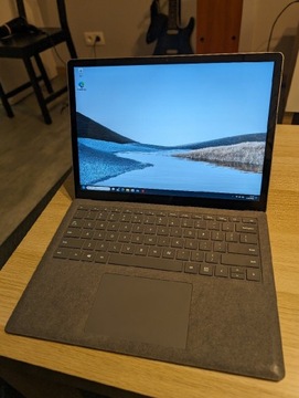 Uszkodzony Laptop Microsoft Surface 3 i5-1035G7 8GB RAM bez dysku