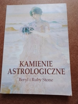 "Kamienie astrologiczne." Beryl i Ruby Stone