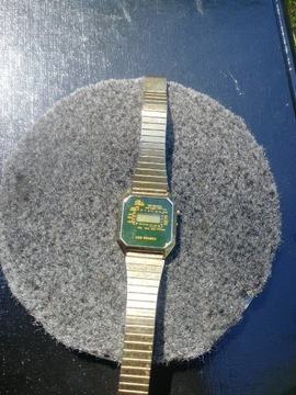 Zabytkowy unikat zegarek polo lcd quartz gold