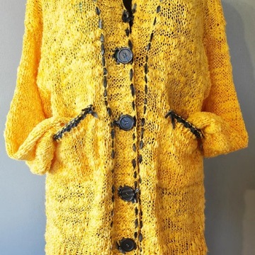 Żółty Sweter Handmade Jaskółki 