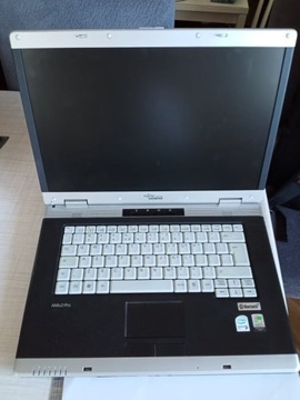 Laptop Fujitsu Siemens Amilo pro v8210 1GB