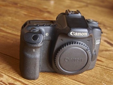 Aparat cyfrowy lustrzanka Canon 50D