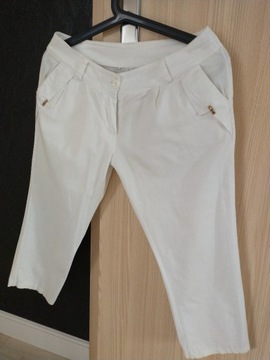 Spodnie 3/4, białe,eleganckie+złote aplikacje,S