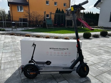 Hulajnoga elektryczna Xiaomi Mi Scooter 1S