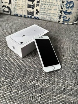 Iphone 8 Silver 64GB Stan idealny 1000 zł