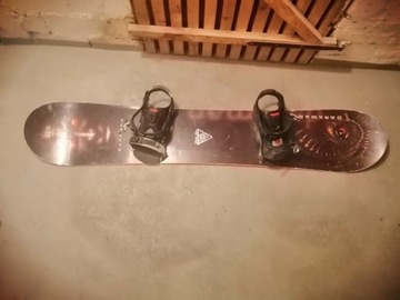 deska snowboard z wiązaniami