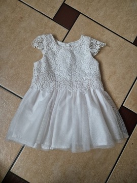 Piękna biała sukienka z koronką i tiulem 68 cm Primark