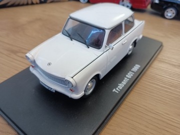 TRABANT 601 w skali 1:24 z kolekcji Samochody PRL firmy Hachette.