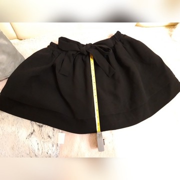 Czarna mini spódniczka 