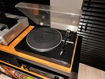 Gramofon SANSUI, model P-D15