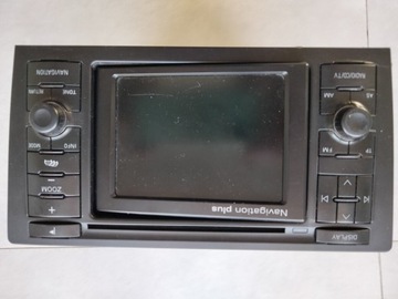 Radio Audi A8D2 ,Navi, posiada kod (mam).