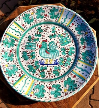 Ręcznie  malowany  talerz 