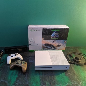 Konsola Xbox One S 500GB + Kinect + 2 pady + kable