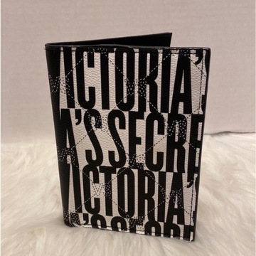 Victoria’s Secret paszport etui