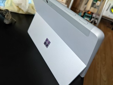 Microsoft Surface Go 3 Y/4GB/64GB/Win11