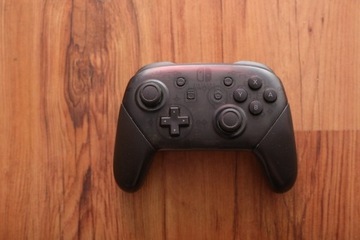 Nintendo Switch Pro Controller oryginał HAC-013