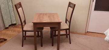 Zestaw mebli, stół + 2 krzesła
