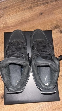 Air Jordan 4 black cat retro