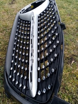 Mercedes CLA 118 AMG DIAMOND atrapa grill