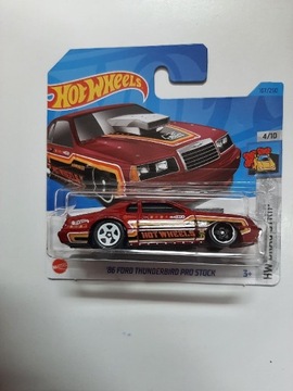 HOT WHEELS '86 FORD THUNDERBIRD PRO STOCK