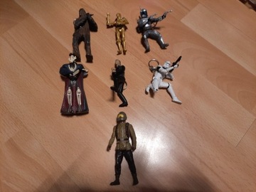 Figurki breloki star wars 6 sztuk + figurka hasbro