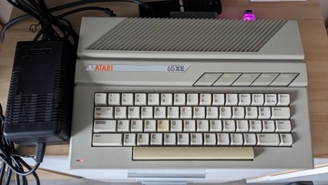 Atari 65XE plus pamięć 512 KB plus SDRIVE mini