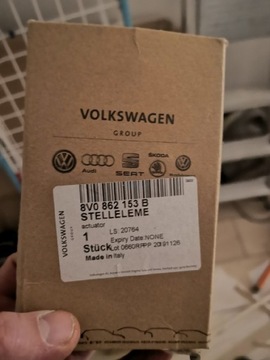 Siłownik klapki wlewu paliwa Audi Vw