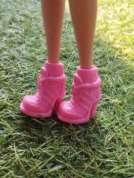 Buty dla lalek Bratz, Barbie 