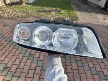 Audi a4 b6 lampa przednia prawa xenon