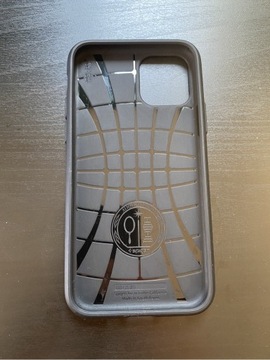 Obudowa / case / plecki spigen do iPhone 11 pro