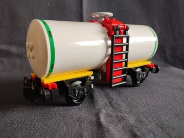 LEGO train wagon towarowy cysterna octan