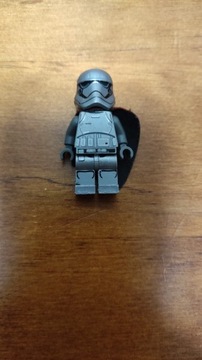 Minifigurka lego star wars Kapitan Phasma 