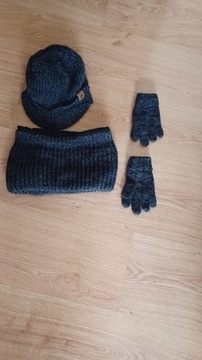 Zestaw zimowy czapka komin rękawiczki 3-4 lata 