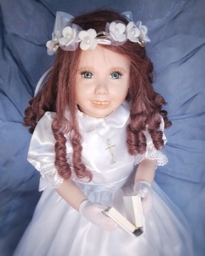 Komunia porcelanowa lalka komunijna dziewczynka