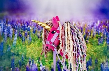 Jednorożec Hobby Horse na kijku - Magic Rose 