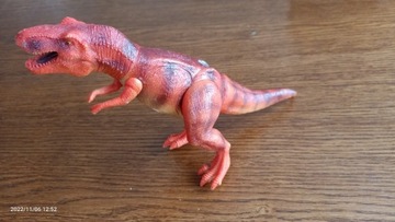 Dinozaur długość 23 cm